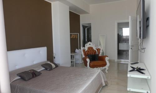 Summertime apartments