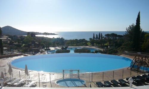 Cap Esterel place des pecheurs