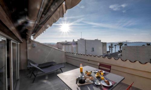 Coup de coeur: duplex centre ville vue mer & port