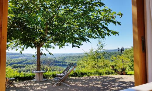 Les Hôtes du Lac, Chambres et tables d'hôtes