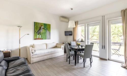 Megi San Peter Apartment