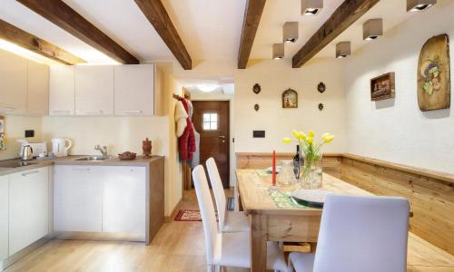 HelloChalet - Chalet Grené typical house with garden - 1km cabelcar