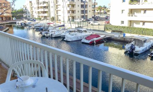 Apartment Les Marines de Port Canet by Interhome