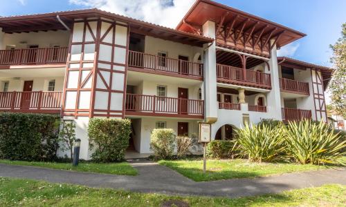 Appartement 4 couchages dans résidence avec piscine entre golf et lac de Biscarrosse