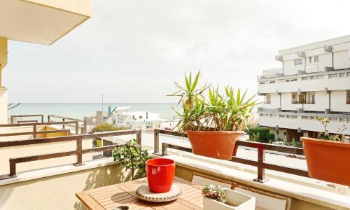 Bari Airport Seaview Apartment