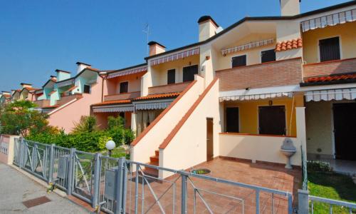 Apartment Hermitage-3 by Interhome