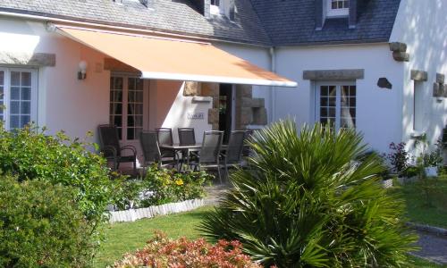 Maison classée 3 étoiles, grand jardin clos au calme Proche centre ville, 10 min des plages