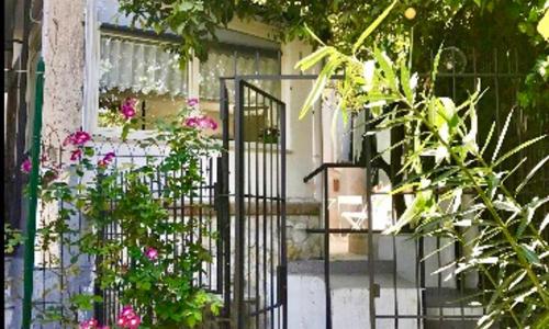 GARDEN HOUSE Apartments in Naples