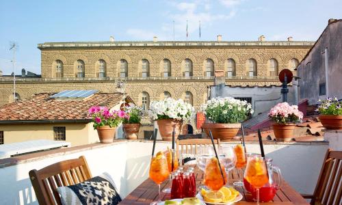 Great Location Just Infront of Pitti Palace