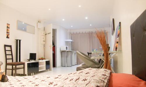 Grand studio privé tout confort proche Paris