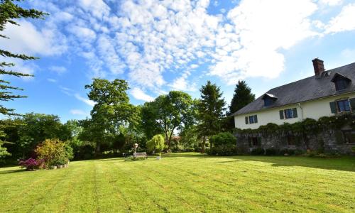 Holiday home with large garden