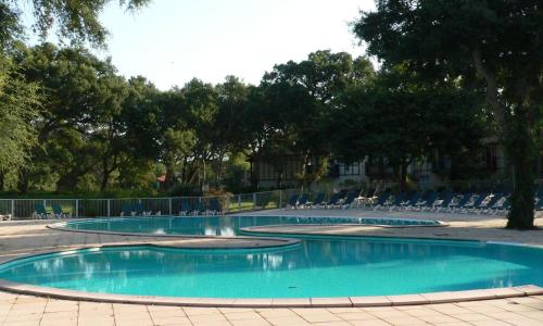 Beautiful flat with pool in Moliets et Maa