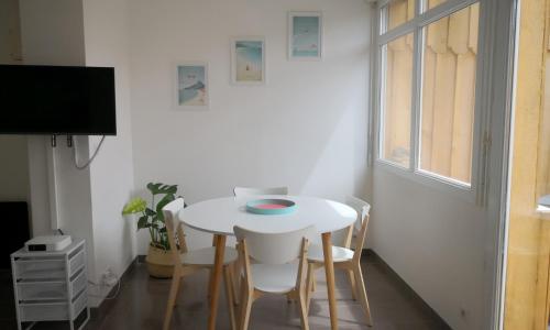 studio en plein centre ville à 8 minutes de l'océan