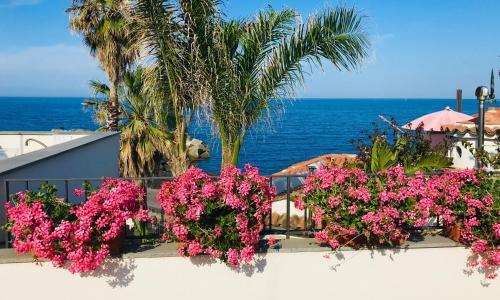 Blue54 - Pozzillo sul mare fra l'Etna e Taormina