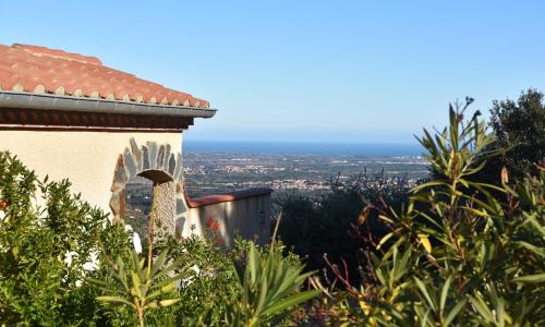 Villa Josephine: Vue magnifique sur mer et montagnes