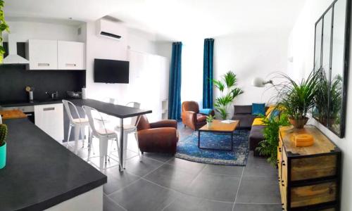 Beautifully Bright Apartment in Old Town Saint-Tropez