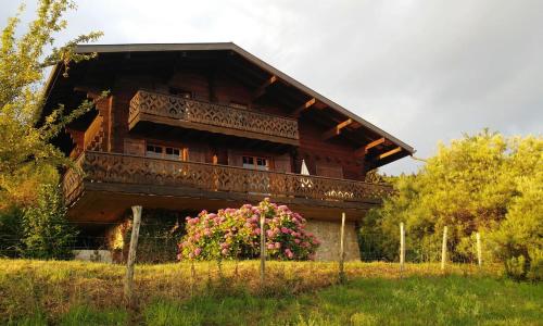 Chalet paisible dans la nature avec belle vue sur le lac Léman