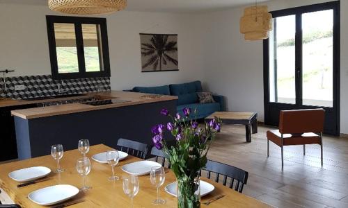 Entre mer et montagne, en plein maquis