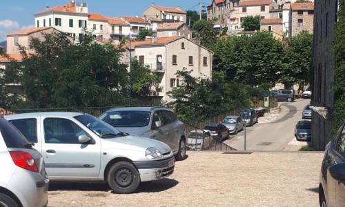 Corse Calcatoggio location Appart pour 2 pers avec terrasse 5 kms des Plages