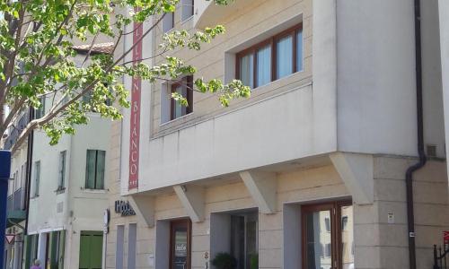 Hotel Leon Bianco