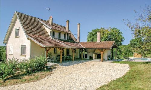 Lovely Home In Eyliac With Wifi