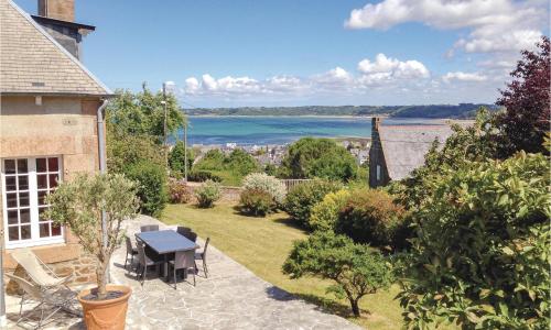 Lovely Home In Perros-guirrec With Wifi