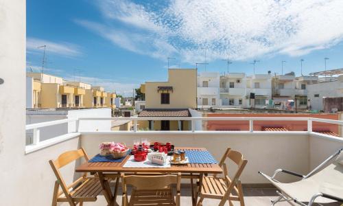 Dodger House by BarbarHouse