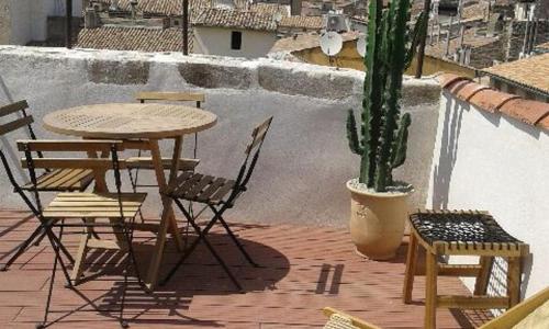 Appartement avec terrasse panoramique au coeur de Nîmes