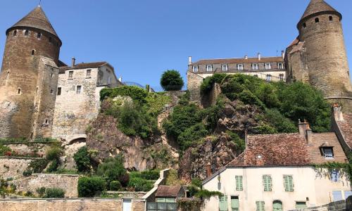 Bâtisse du pont pinard et son granit rose