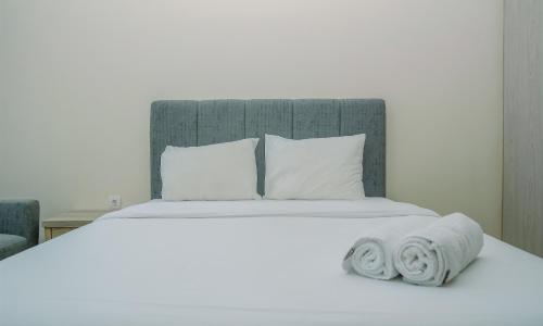 Modern and Cozy Studio Menteng Park Apartment By Travelio