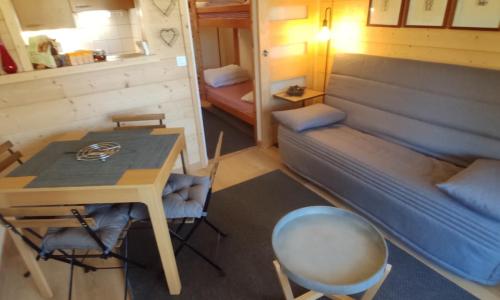 LES CHATAIGNIERS GRIS