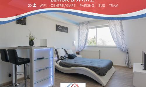 SweetHome Dijon - Black & White