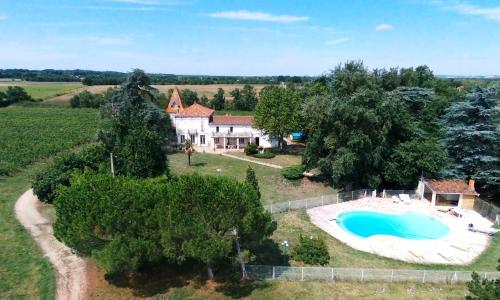 CHATEAU LA LOGE
