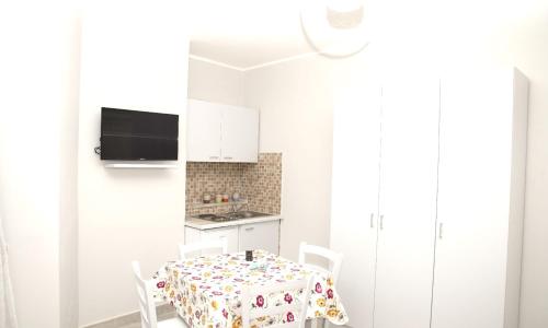 One bedroom apartement with wifi at Napoli