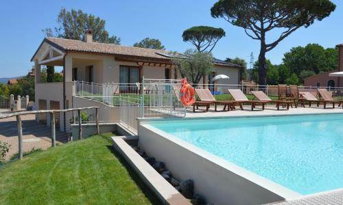 Le Bozze -Villa Jenny con WI-FI, posto auto, piscina a sfioro a Castagneto Carducci