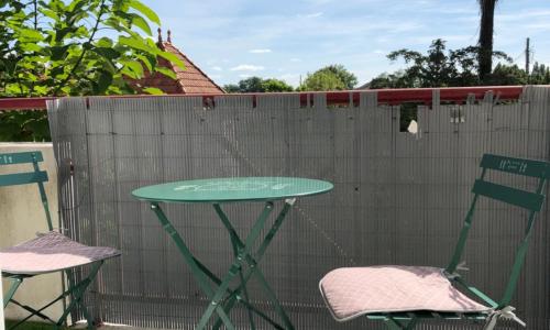 Chaleureux T3 dans petite résidence