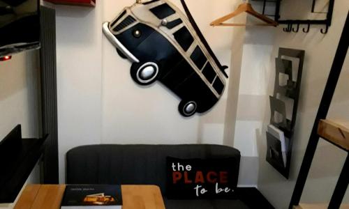 Metro Station Mini Van CAPSULA House