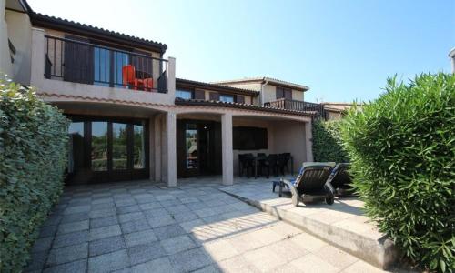 Domaine de vacances à 600m de la plage villa 4 chambres 9 couchages WIFI terrasse parking animations et piscines en supplément LRPDSH4