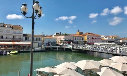 AS13871 - P2 en duplex au Centre Ville avec magnifique vue