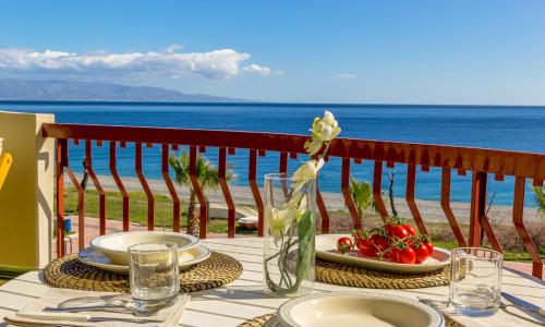 La Plage - Home and Sea