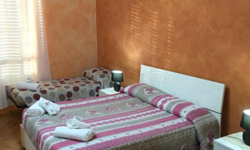 APPARTAMENTO SANTA RITA e FIAT FCA : 7’ da Ospedale MOLINETTE/ POLITECNICO/ PALAalpitour/ CENTRO CITTA’ in TRAM n.10 sotto casa (Fermata Corso Cosenza banca UNicredit )