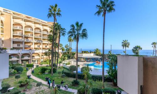 LE PALM AZUR - vue mer sur les iles de Lérins