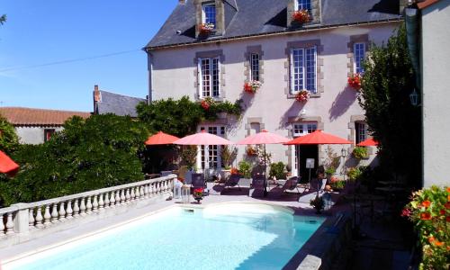 Le PETIT CHATEAU - Tiffauges proche Puy duFou
