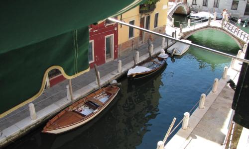 Ca' San Trovaso - 6 Rooms