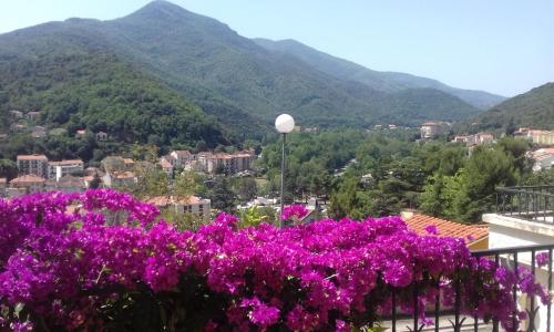 T3 au calme au 2ème étage sans ascenseur avec vue sur les montagnes