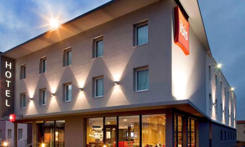 ibis Clermont Ferrand Nord Riom