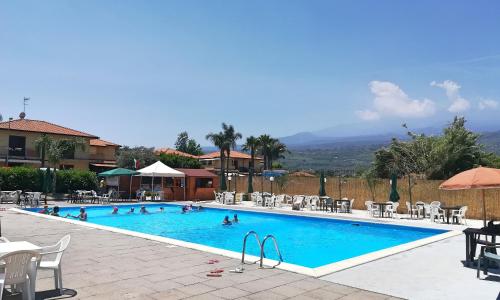 Crystal House- accogliente e graziosa casa in residence con piscina