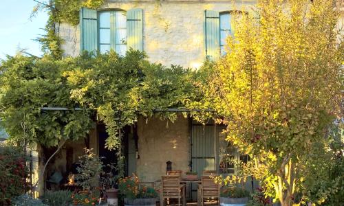Les Glycines Bed & Breakfast