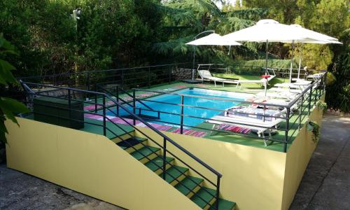 One bedroom apartement with shared pool furnished balcony and wifi at Modica