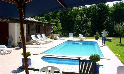 Villa de 4 chambres avec piscine privee jardin amenage et wifi a Saint Vincent de Paul